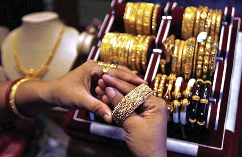 Gold Price Reaches New Heights With Rs 117 700 Per Tola The Himalayan