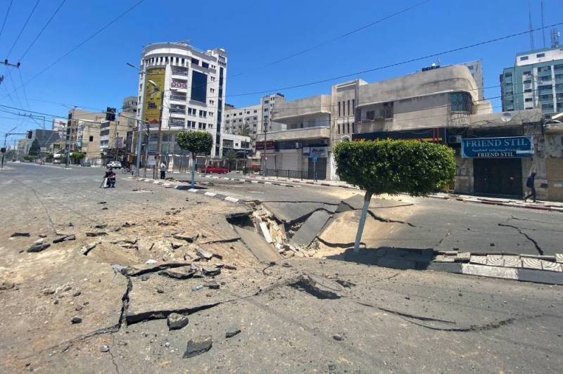 A view shows the site of Israeli air strikes amid a flare-up of Israeli-Palestinian violence, in Gaza City May 13, 2021. Photo: Reuters