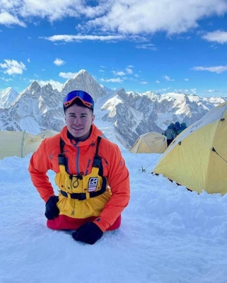 Double amputee Rustam Nabiev successfully scales Mt Manaslu - The Himalayan  Times - Nepal&#39;s No.1 English Daily Newspaper | Nepal News, Latest Politics,  Business, World, Sports, Entertainment, Travel, Life Style News