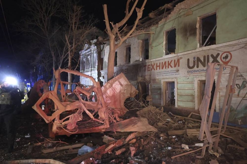 Russian missiles hit Ukrainian apartment buildings in latest deadly ...