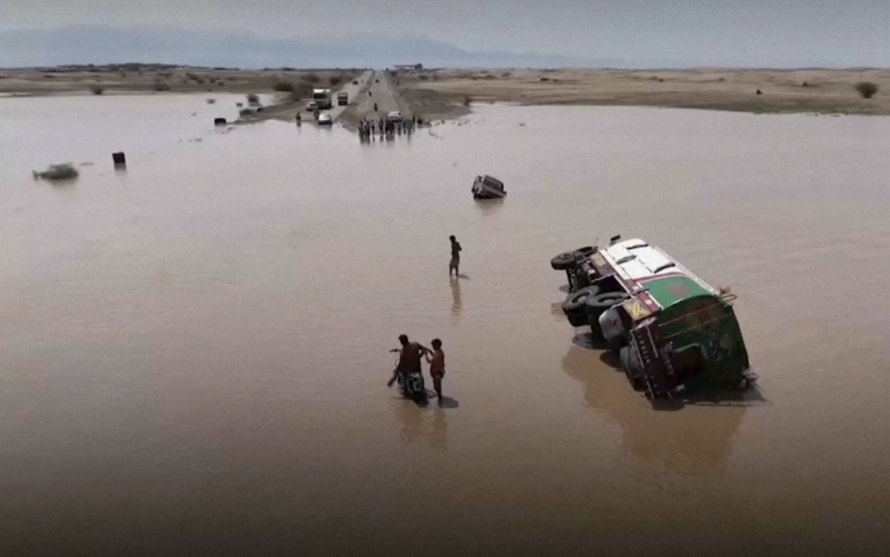 Flooding in Yemen has left 30 people dead and hundreds displaced ...