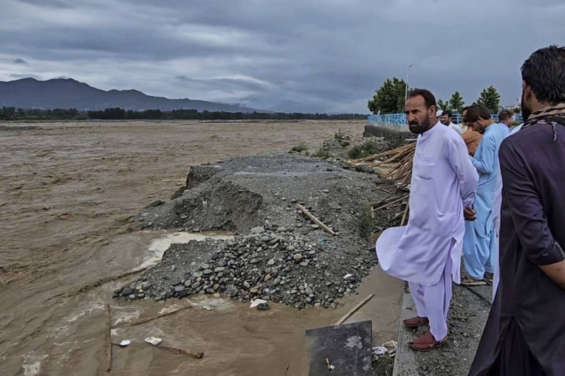 Flash floods in Pakistan kill 8 and 58 are rescued after deluge swept ...