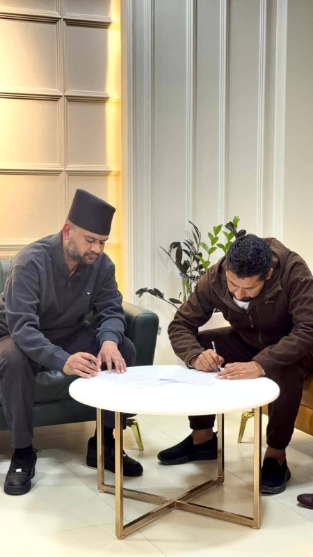 Balen and Rabi ink seven-point agreement - The Himalayan Times - Nepal ...