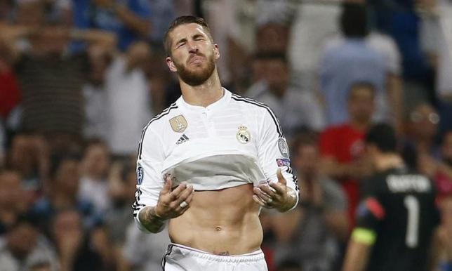Real Madrid's Sergio Ramos looks dejected after a missed chance during UEFA Champions League Semi Final Second Leg on 13/5/15. Reuters / Sergio Perez