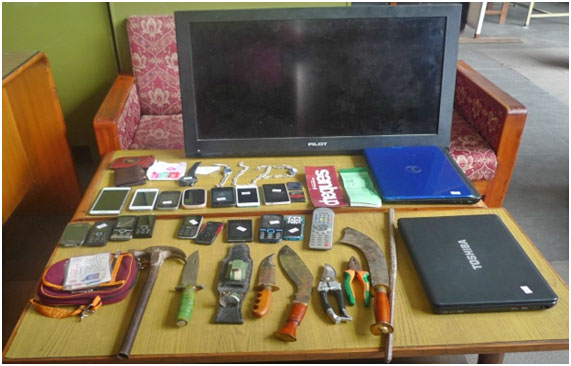 Police seized stolen goods from their possession. Photo: MPCD