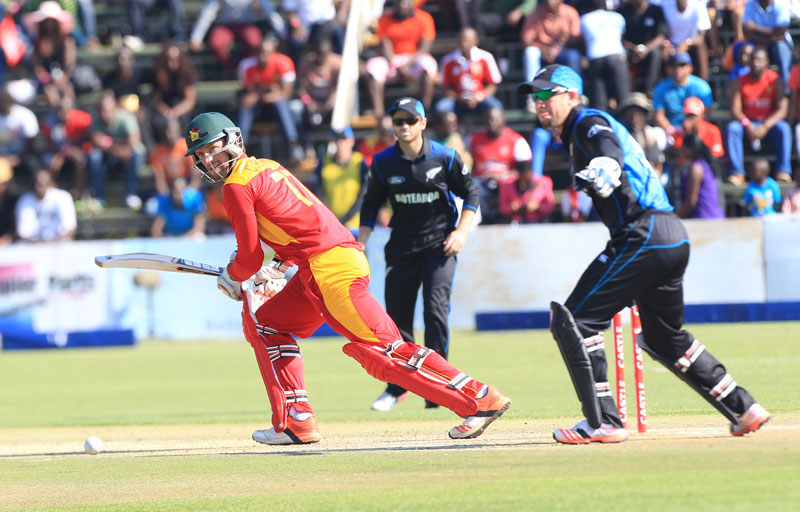 Zimbabwean batsman Craig Ervine takes a run after playing a shot during the One Day International Cricket match against New Zealand in Harare, Sunday, Aug. 2, 2015. Photo: AP 