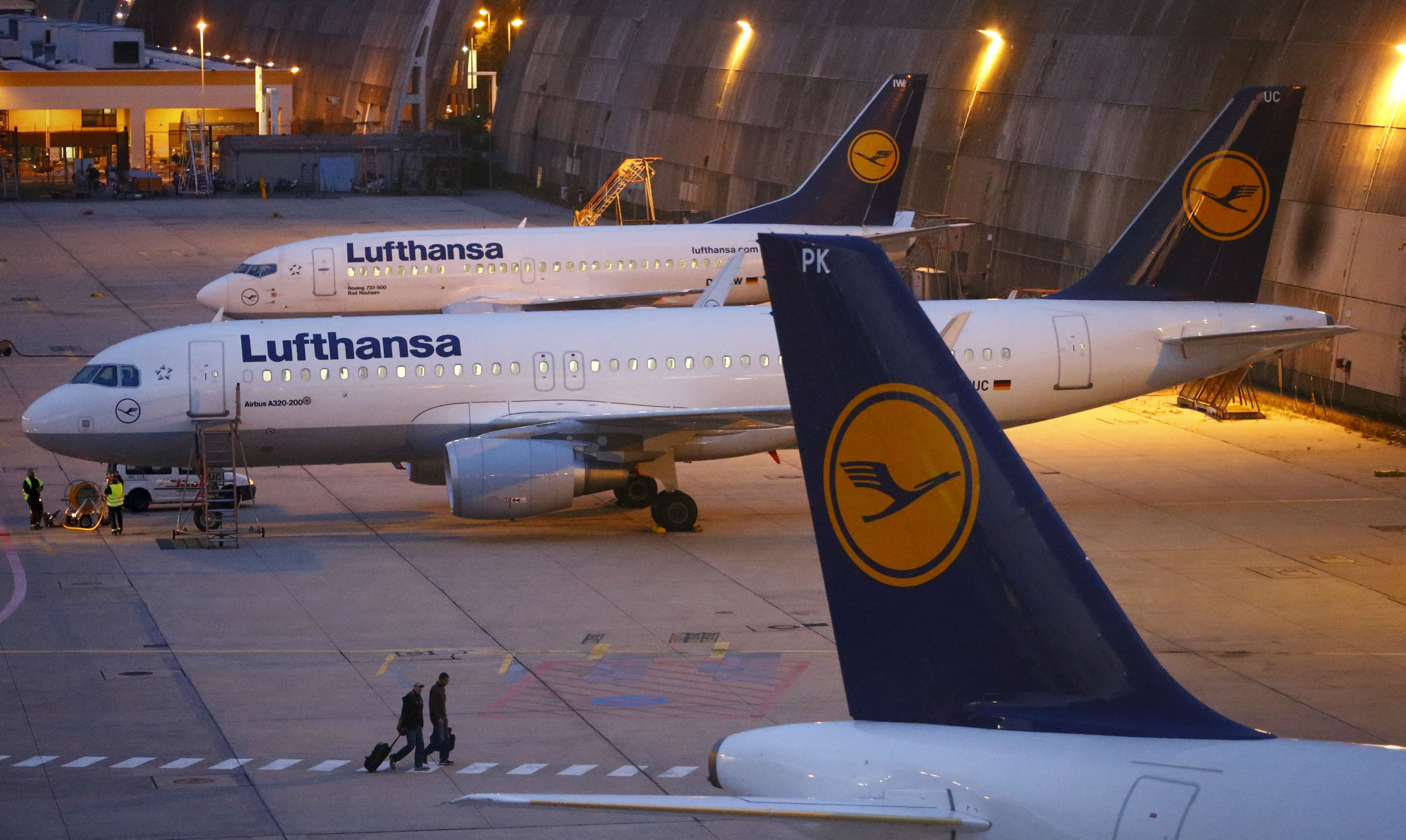 Passenger planes of German air carrier Lufthansa are parked at the technical maintaining area at the Frankfurt Airport in Germany, early morning September 9, 2015. Pilots at German airline Lufthansa started a second day of strikes on Wednesday, grounding around 1,000 flights and affecting 140,000 passengers, and said more strikes would come if management did not improve their offer in a row over cost cutting. REUTERS/Kai Pfaffenbach