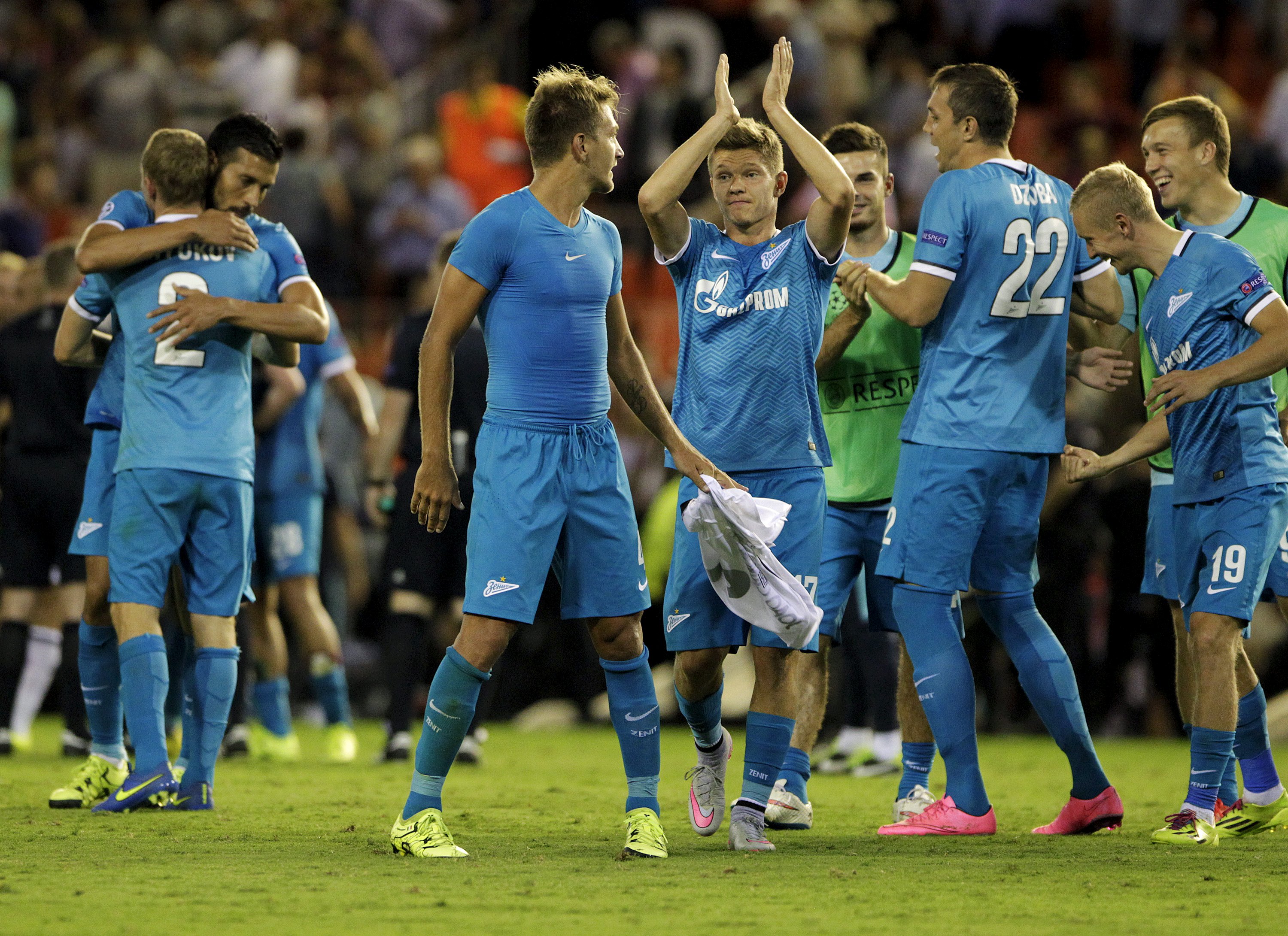 Zenit's players celebrate their victory over Valencia after their Champions league Group H soccer match at Mestalla stadium in Valencia, Spain, September 16, 2015. REUTERS/Heino Kalis