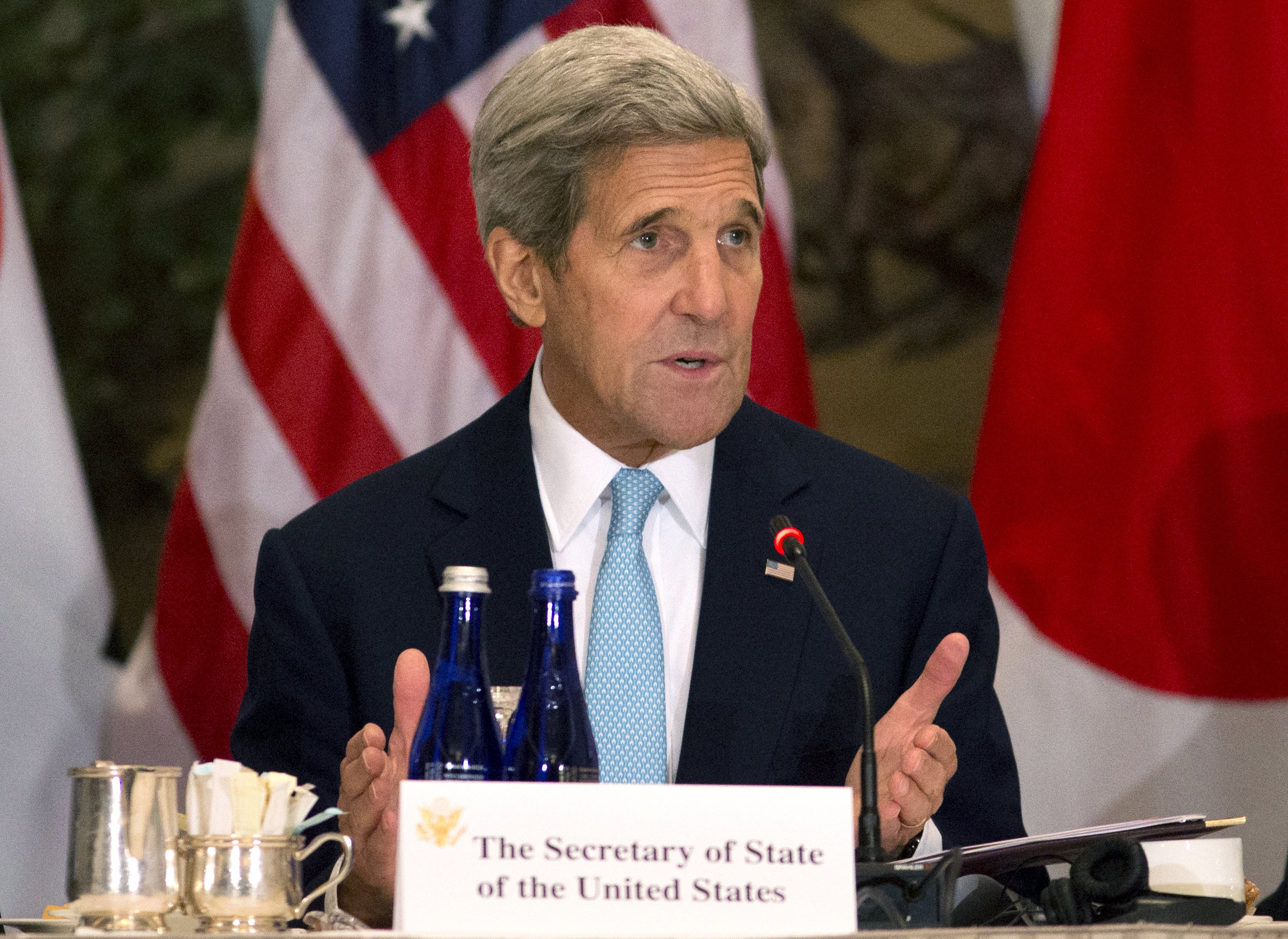 U.S. Secretary of State John Kerry speaks during a meeting with Japan's Foreign Minister Fumio Kishida (not shown) and South Korea's Foreign Minister Yun Byung-se (not shown) at a meeting at the Lotte New York Palace hotel in Manhattan, New York September 29, 2015. REUTERS/Darren Ornitz