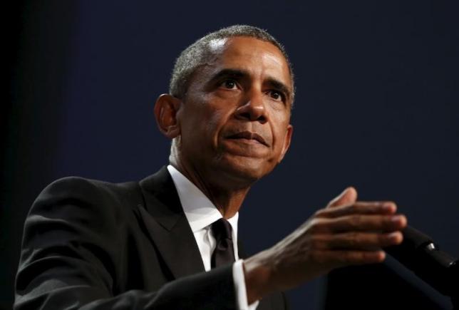 U.S. President Barack Obama delivers remarks at the Congressional Black Caucus Foundation's 45th Annual Legislative Conference Phoenix Awards Dinner in Washington September 19, 2015. REUTERS/Yuri Gripas