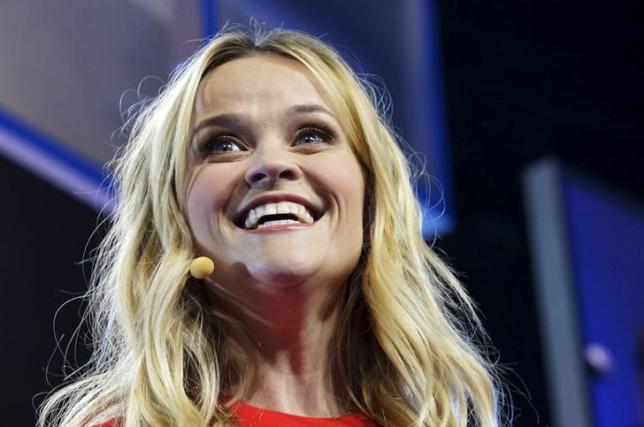 Actress Reese Witherspoon acts as master of ceremonies at the Wal-Mart annual meeting in Fayetteville, Arkansas June 5, 2015. REUTERS/Rick Wilking/Files