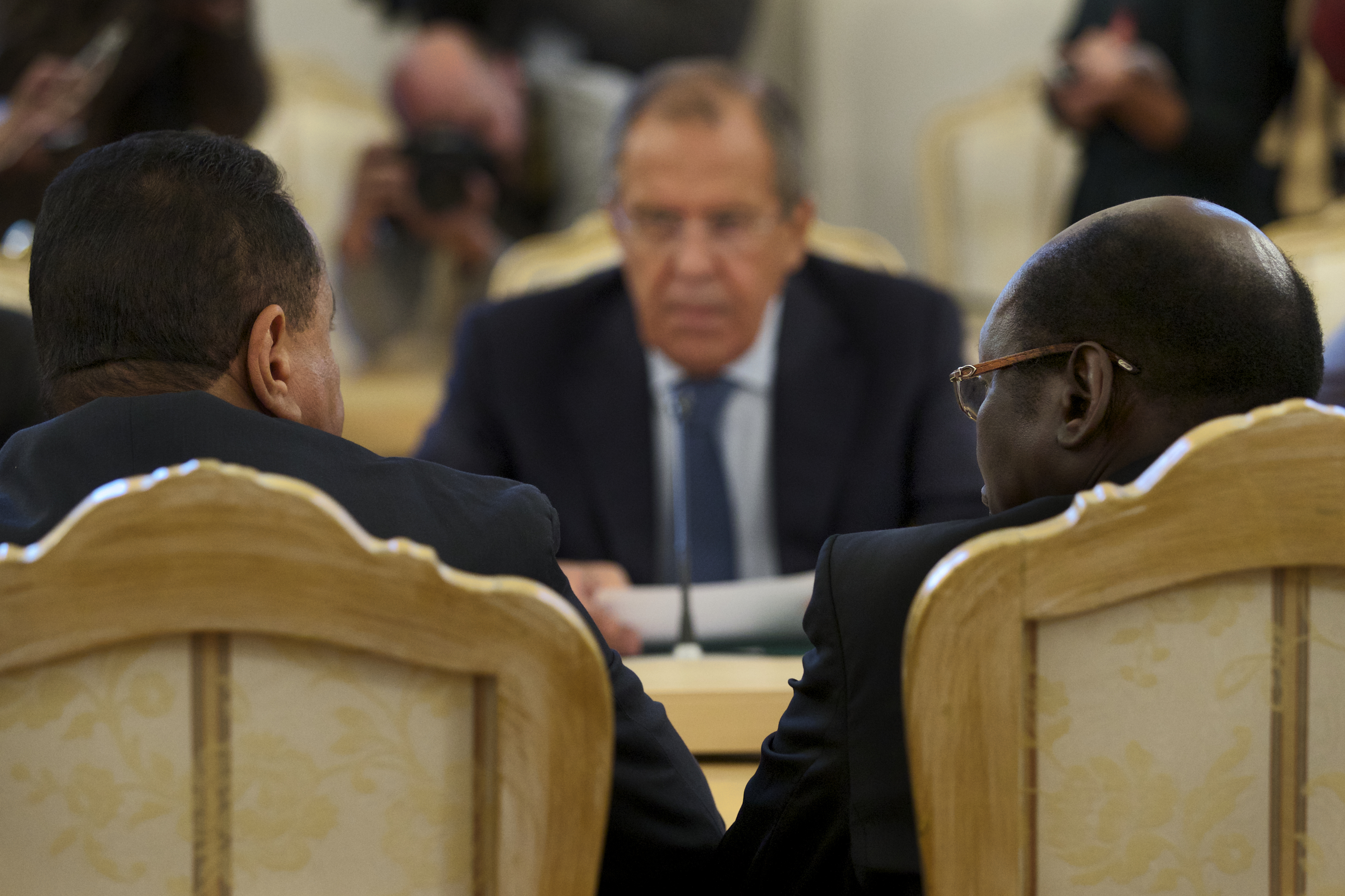 Sudanese Foreign Minister Ibrahim Gandour, left, and South Sudanese Foreign Minister Benjamin Barnaba, right, listen to their Russian counterpart Sergey Lavrov, center, during their trilateral meeting in Moscow, Russia, on Thursday, Sept. 10, 2015.  Photo: AP