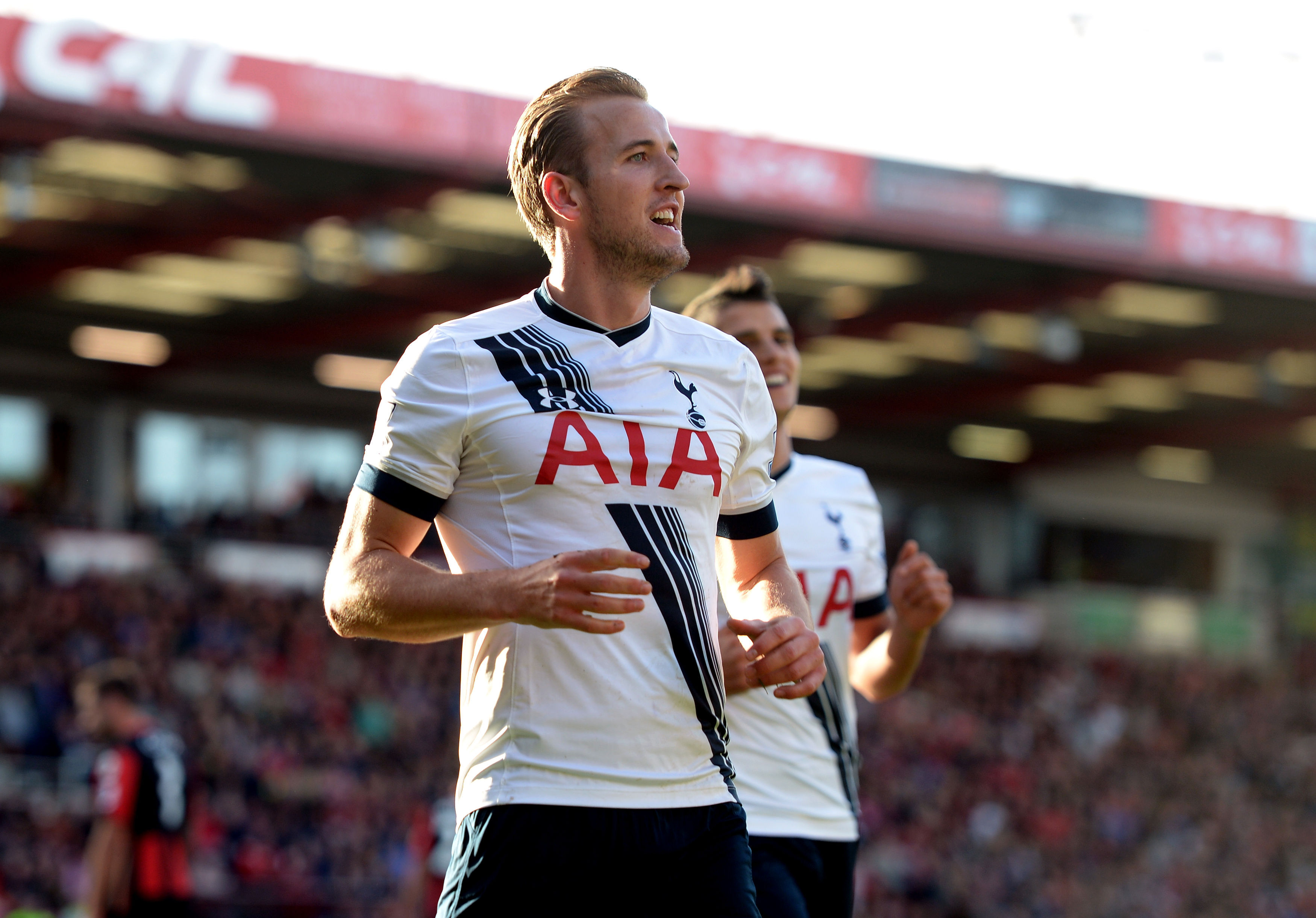 Tottenham Hotspur's Harry Kane celebrates scoring his side's fourth goal of the game, during the English Premier League soccer match between Bournemouth and  Tottenham Hotspur, at the Vitality Stadium, in Bournemouth, England, Sunday Oct. 25, 2015. (Adam Davy/PA Photo via AP) UNITED KINGDOM OUT NO SALES NO ARCHIVE