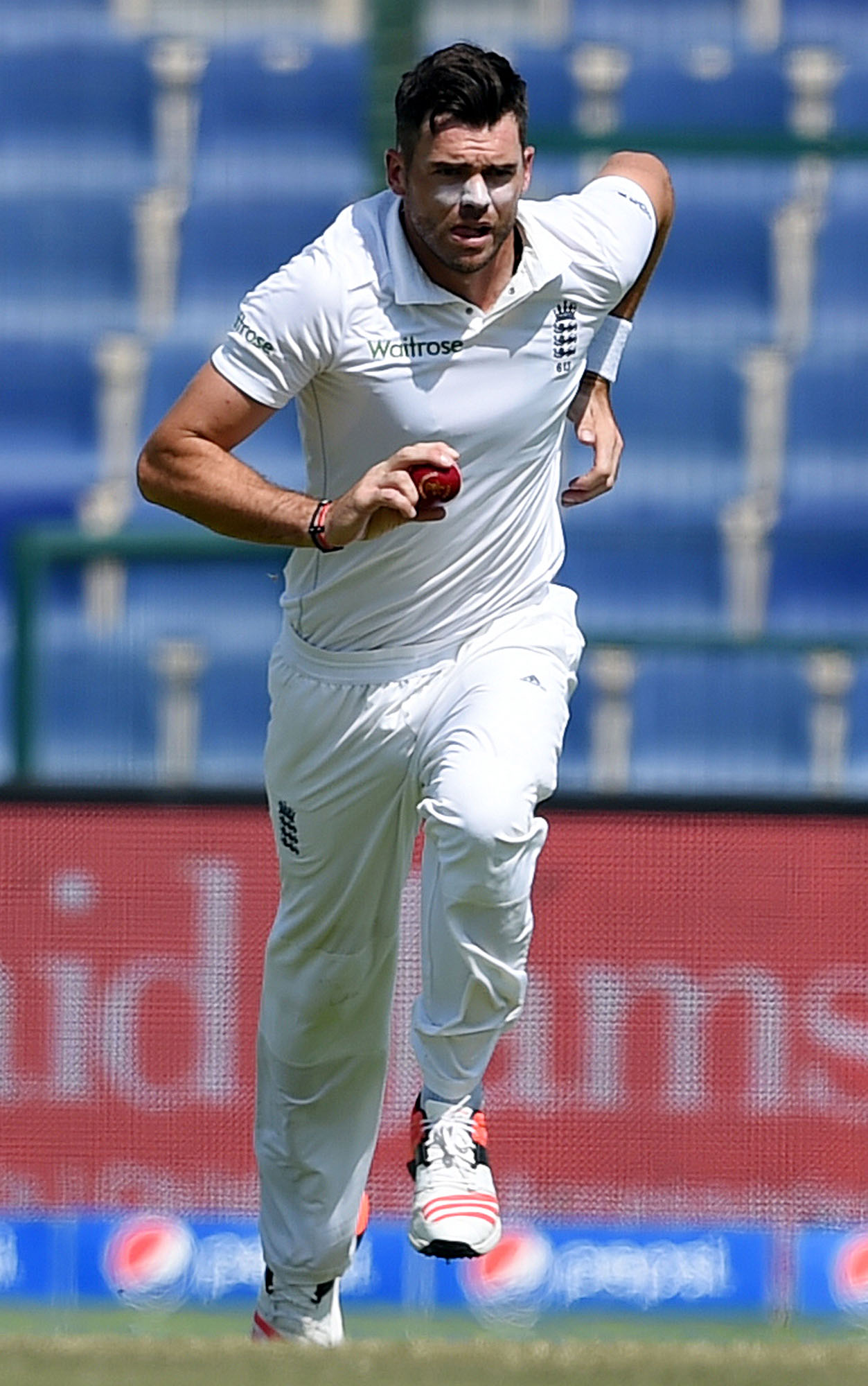 James Anderson in action during the final day of the first test match between Pakistan and England at Zayed Cricket Stadium in Abu Dhabi, United Arab Emirates, Saturday, Oct.17, 2015. (AP Photo/Hafsal Ahmed)
