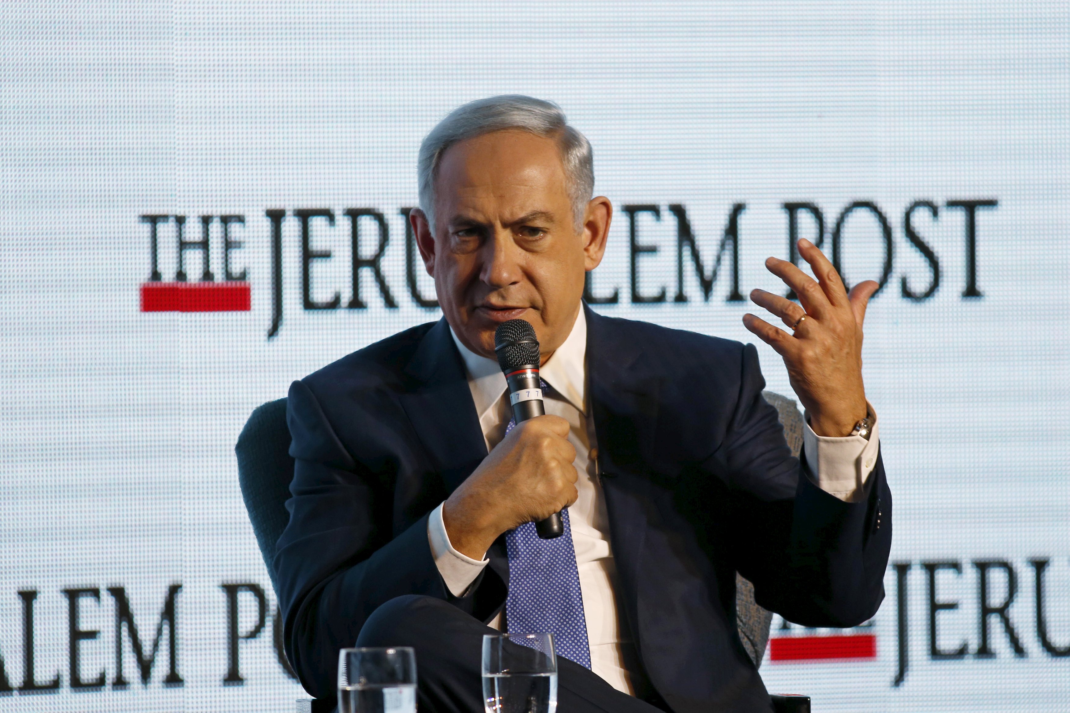 Israeli Prime Minister Benjamin Netanyahu gestures as he speaks during the Jerusalem Post Diplomatic Conference in Jerusalem November 18, 2015. Photo: Reuters