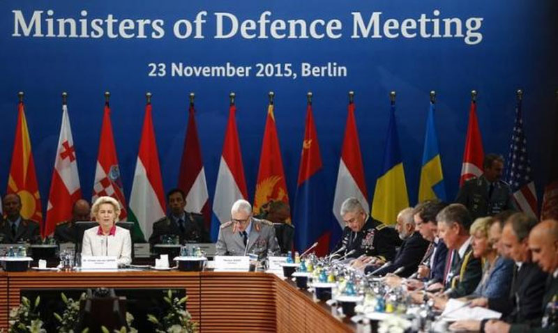 German Defence Minister Ursula von der Leyen (L) opens the Ministers of Defence Meeting at the Julius Leber barracks in Berlin, Germany, November 23, 2015. Photo: Reuters