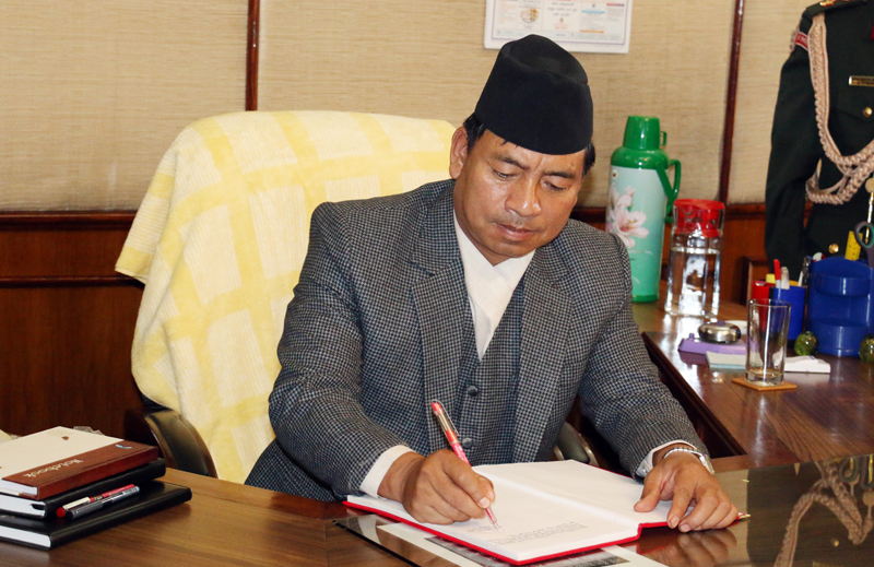 Vice-President Nanda Bahadur Pun assumes his office after being sworn-in by President Bidya Devi Bhandari, in Kathmandu, on Sunday, November 1, 2015. Photo: RSS