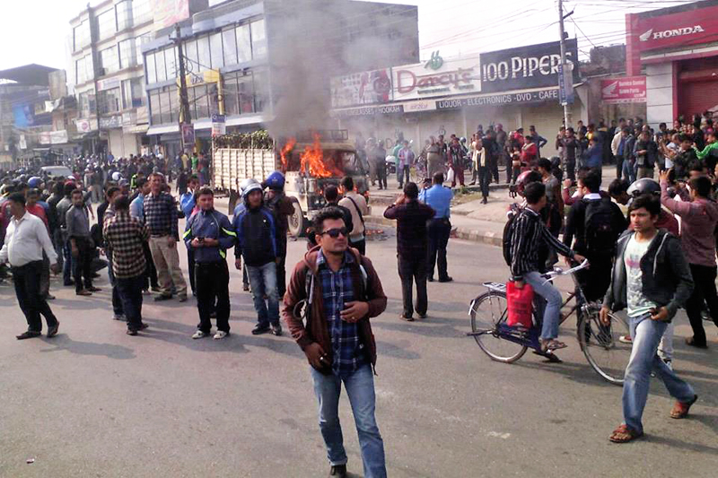 A banana-laden truck torched by the United Democratic Madhesi Front, in Butwal of Rupandehi, on Friday, November 27, 2015. Courtesy: Shiva Dumre