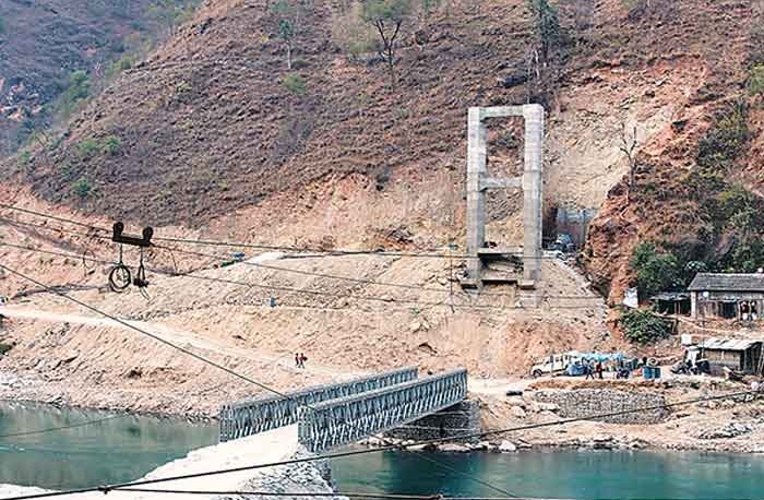 A temporary Bailey bridge constructed over the Dudhkosi River, Jayaramghat, that was brought into operation from Monday, November 30, 2015. Photo: Dilip Khatri