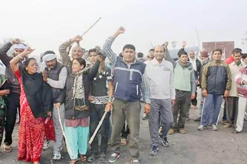 Cadres of the United Democratic Madheis Front (UDMF) staging demonstration following the attack by Indian nationals at Birgunj- Raxaul border point in Parsa district on Thursday, December 3, 2015. Photo: Ram Sarraf
