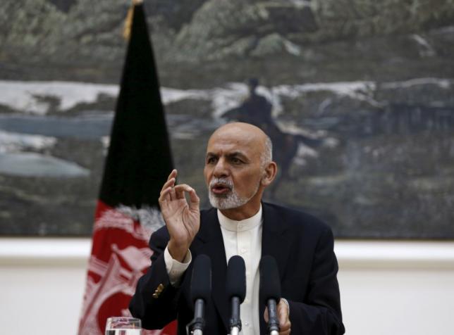 Afghanistan's President Ashraf Ghani speaks during a news conference in Kabul, Afghanistan  October 1, 2015.    REUTERS/Omar Sobhani