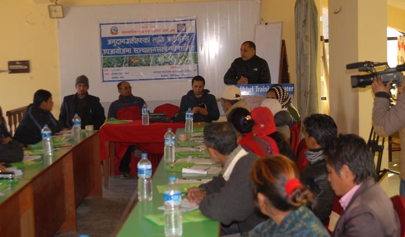 Integrated Pest Management training by the Project for Agriculture Commercialisation and Trade (PACT) under the Ministry of Agricultural Development in January 2016. Photo: PACT