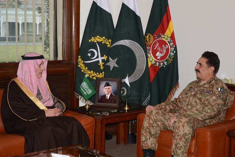 File - Pakistani Army Chief General Raheel Sharif (right) meets Saudi Foreign Minister Adel al-Jubeir in Rawalpindi, Pakistan, on Thursday, January 7, 2016. Photo:  Inter Services Public Relations via AP