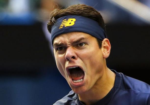 Canada's Milos Raonic reacts during his fourth round match against Switzerland's Stan Wawrinka at the Australian Open tennis tournament at Melbourne Park, Australia, January 25, 2016. Photo: Reuters