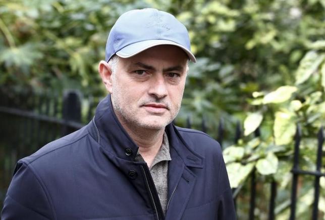 Former Chelsea soccer club manager Jose Mourinho walks near to his home in London, Britain, December 20, 2015.  REUTERS/Peter Nicholls/Files