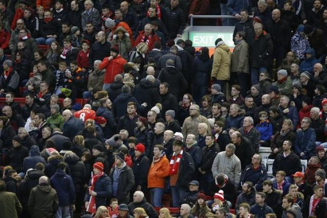 Football Soccer - Liverpool v Sunderland - Barclays Premier League - Anfield - 6/2/16nLiverpool fans leave the stadium in protest. Reuters / Phil Noble/ Livepic