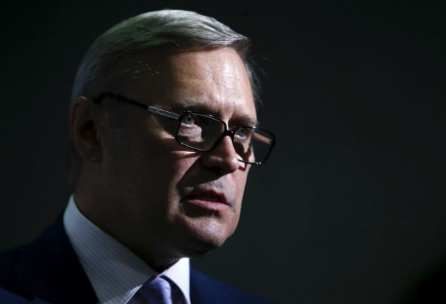 Russian opposition leader Mikhail Kasyanov addresses a news conference during a break in congress of his RPR-Parnas (Republican Party of Russia- People's Freedom Party) party in Moscow July 5, 2015.  REUTERS/Sergei Karpukhin