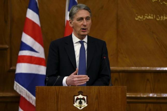 Britain's Foreign Secretary Philip Hammond speaks during a joint news conference with Jordan's Foreign Minister Nasser Judeh at the Foreign Ministry in Amman, Jordan, February 1, 2016. REUTERS/Muhammad Hamed