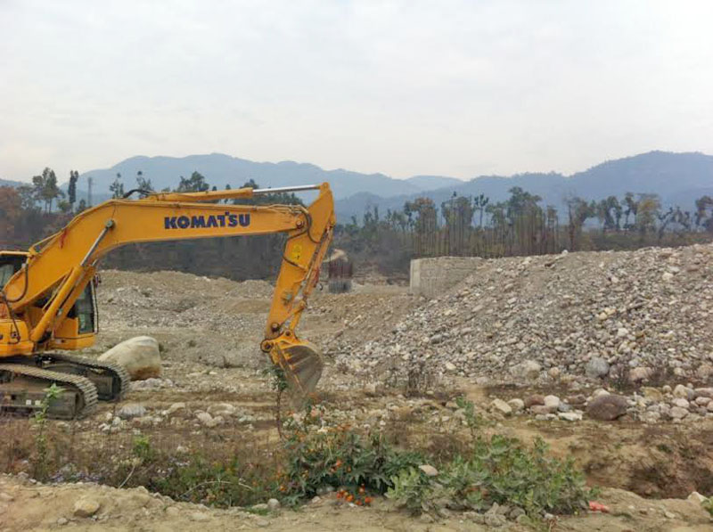 An under-construction of bridge that has been halted after the shortage of fuel in Dadeldhura district. Photo: Baburam Shrestha