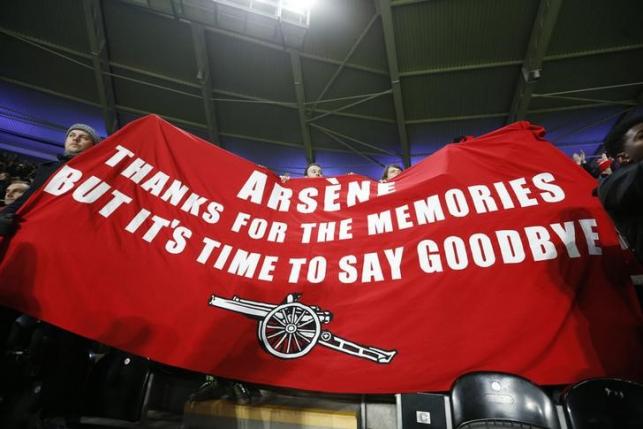 Football Soccer - Hull City v Arsenal - FA Cup Fifth Round Replay - The Kingston Communications Stadium - 8/3/16nArsenal fans with a banner directed at manager Arsene WengernAction Images via Reuters / Carl Recine/ Livepic