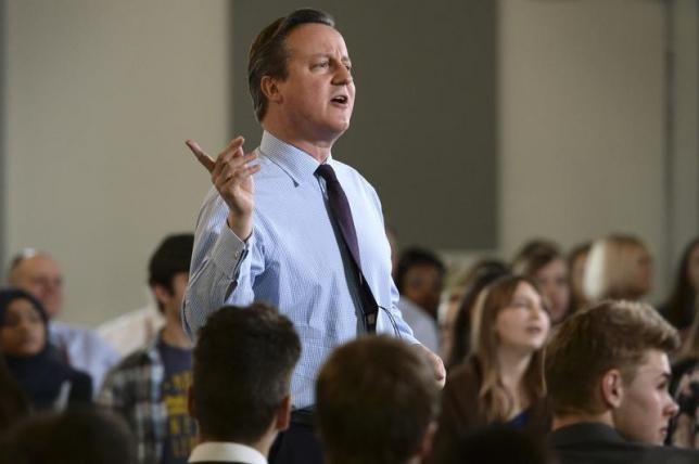 Britain's Prime Minister David Cameron holds a question and answer session with students at University Campus Suffolk in Ipswich, Britain February 29, 2016.  REUTERS/Stefan Rousseau/pool