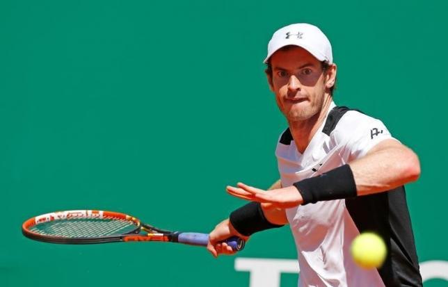 Tennis - Monte Carlo Masters - Monaco, 14/04/2016. Andy Murray of Britain plays a shot to Benoit Paire of France .  REUTERS/Eric Gaillard