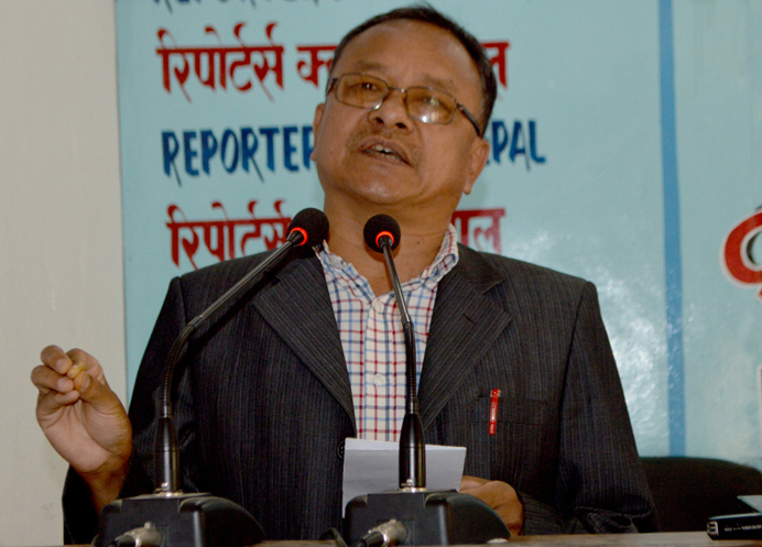 UCPN-Maoist Standing Committee member Gopal Kiranti speaks with journalists in Kathmandu, on Thursday, April 21, 2016. Photo: Reporters' Club