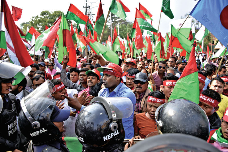 Supporters of the Federal Alliance, a coalition of Madhes-based parties and other ethnic political parties and organisations, protesting against the constitution, in Kathmandu, on Saturday, on May 14, 2016. Photo: Naresh Krishna Shrestha/THT