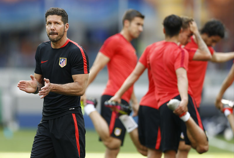 Atletico's coach Diego Simeone leads a training session at the San Siro stadium in Milan, Italy, on Friday, May 27, 2016. Photo: AP