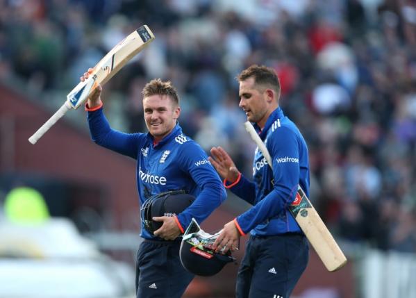 England's Jason Roy (L) and Alex Hales celebrate at the end of the matchnAction Images via Reuters / Matthew Childs