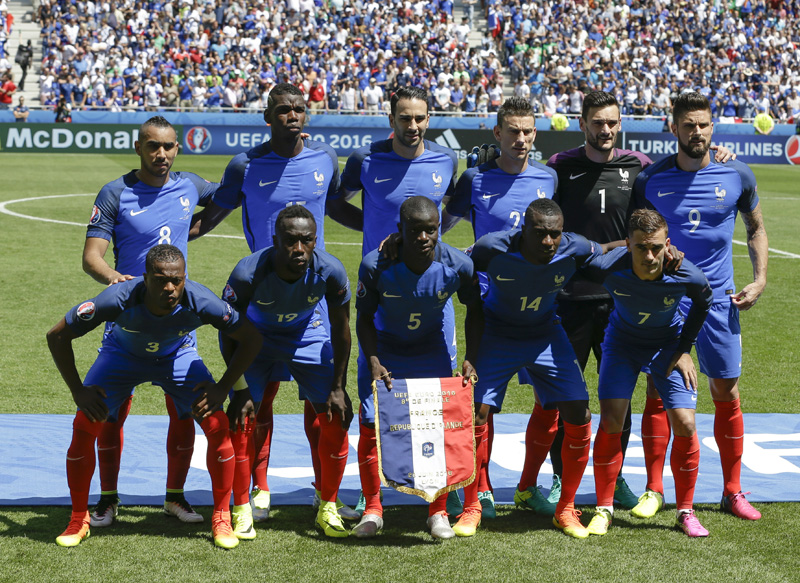 France players pose for photos before the Euro 2016 round of 16 soccer match between France and Ireland, at the Grand Stade in Decines-u00adCharpieu, near Lyon, France, Sunday, June 26, 2016. Photo: AP