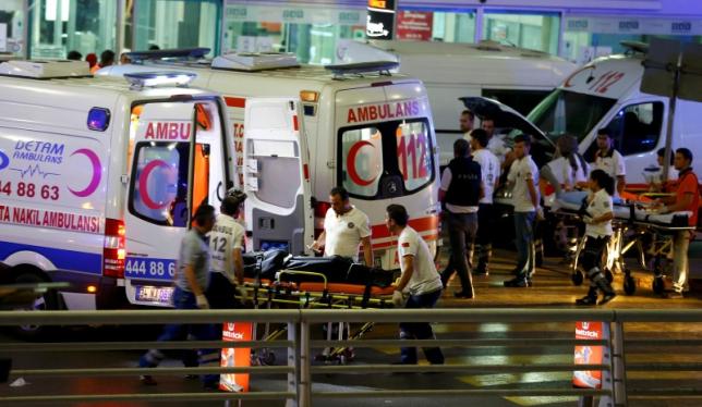 Paramedics push a stretcher at Turkey's largest airport, Istanbul Ataturk, Turkey, following a blast June 28, 2016.     REUTERS/Osman Orsal