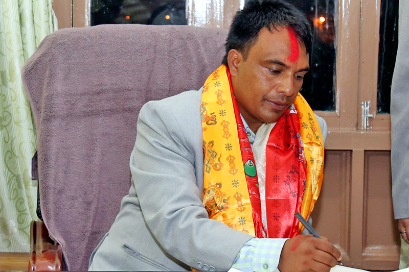 Newly appointed Minister for Youth and Sports Daljit Shreepaili assumes office in Singha Durbar in Kathmandu, on Thursday, August 4, 2016. Photo: RSS