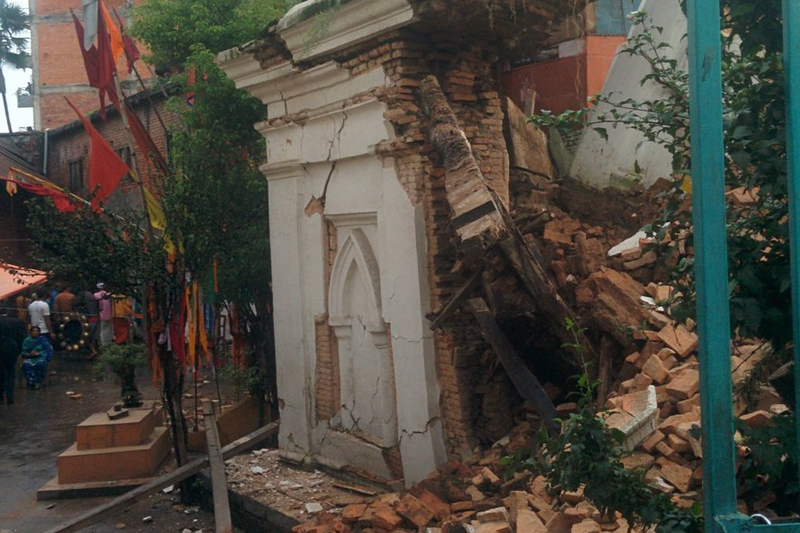 Gorakhnath Temple in Thapathali collapsed on Thursday, August 4, 2016. Photo: Santosh Sigdel/Twitter