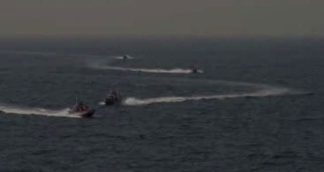 Footage taken aboard the USS Nitze shows of Islamic Revolutionary Guard vessels. Photo: REUTERS