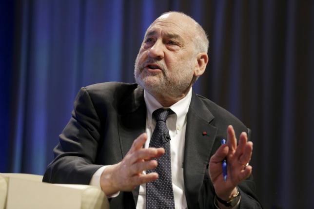 Economist Joseph Stiglitz speaks about strengthening global tax policy at the 2016 IMF World Bank Spring Meeting in Washington April 17, 2016.      REUTERS/Joshua Roberts