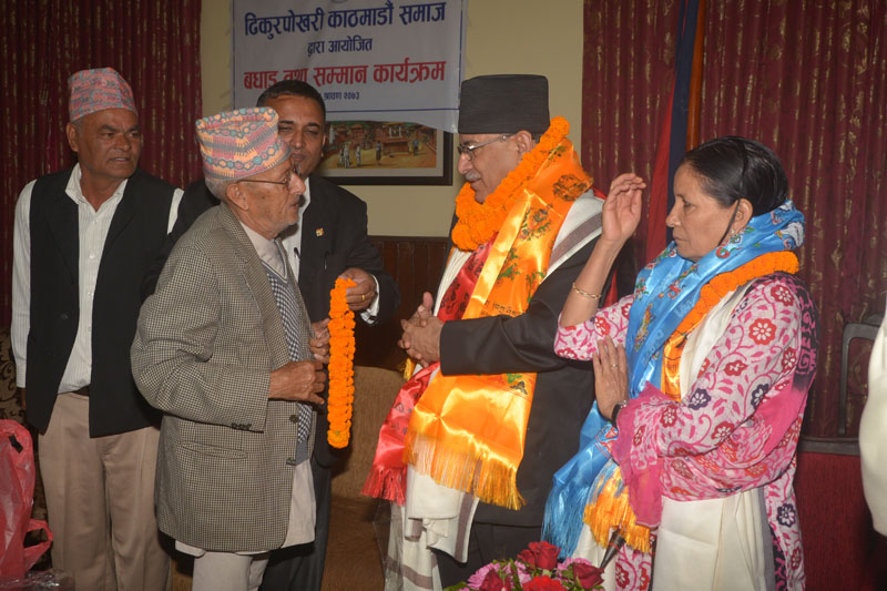 Prime Minister Pushpa Kamal Dahal talks with delegates representing Dhikurpokhari Kathmandu Society at his official residence in  Baluwatar, on August 8, 2016. Photo: PM's Secretariat