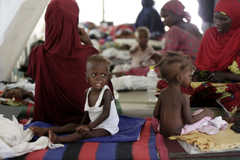 Malnourished children receive health care at a feeding centre run by Doctors Without Borders in Maiduguri Nigeria, Monday, August 29, 2016. Children who escaped Boko Haram's Islamic insurgency now are dying of starvation in refugee camps in northeastern Nigeria's largest city as the government investigates the theft of food aid by officials. Photo: AP