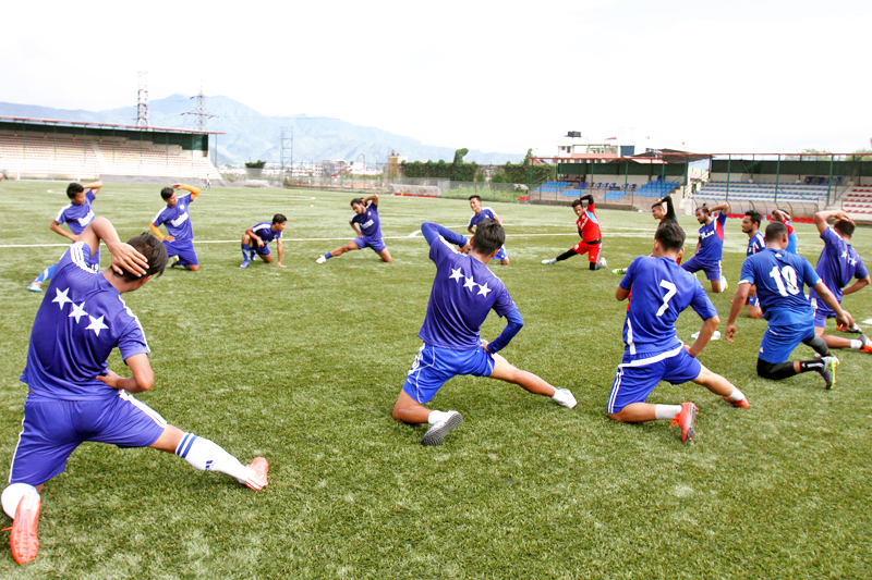 Three Star Club players train prior to their departure to Mongolia for upcoming AFC CUP 2017. Photo: THT
