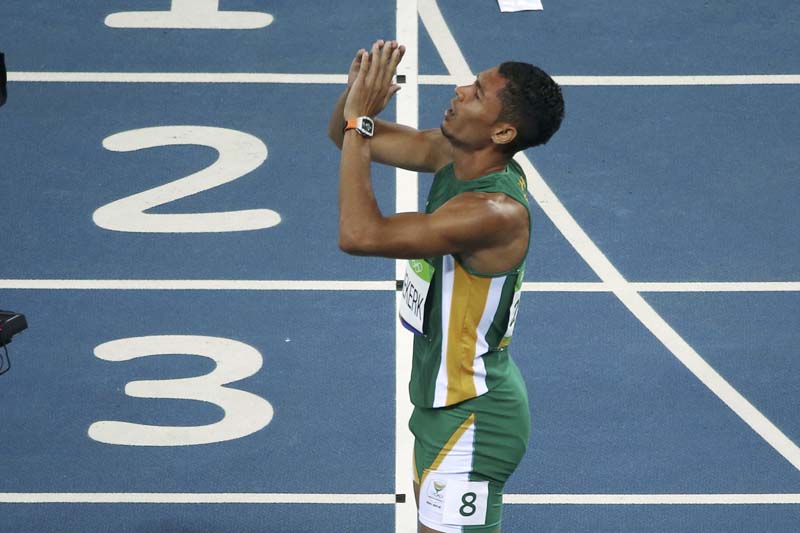 Wayde van Niekerk of South Africa reacts after winning the gold medal and setting a new world record in the Men's 400m final at the Olympic Stadium in Rio de Janeiro, Brazil on August 14, 2016. Photo: Reuters